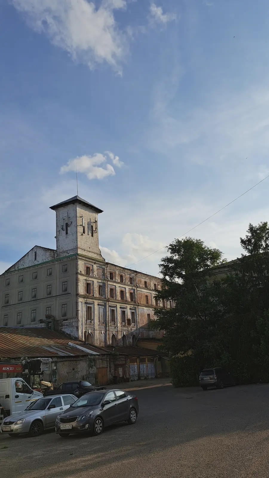 Ярославль в объятиях вечерних сумерек